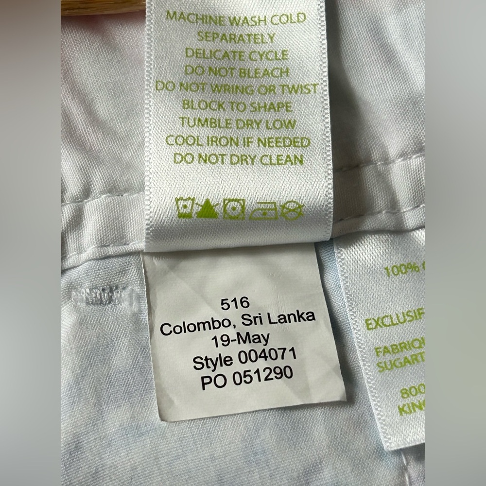 Lilly Pulitzer Blue and Pink Bermuda Shorts Vibrant Tropical Style - Picture 7 of 8